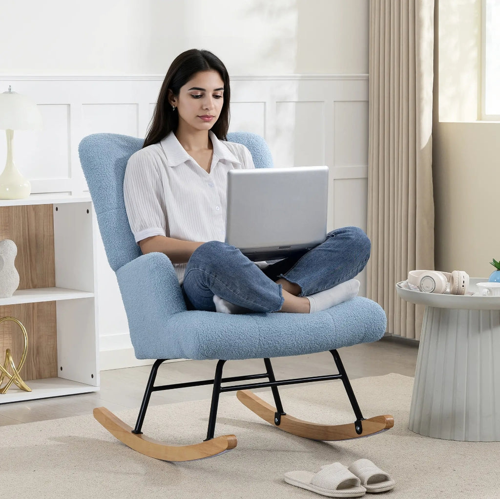Sillón Mecedora Teddy Azul Claro Acolchado | MooM Decó