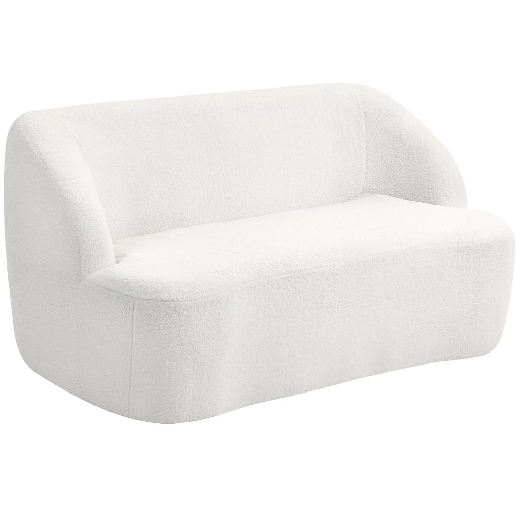 Sofá Curvo 2 Plazas Borreguito Crema 142 cm | MooM Decó