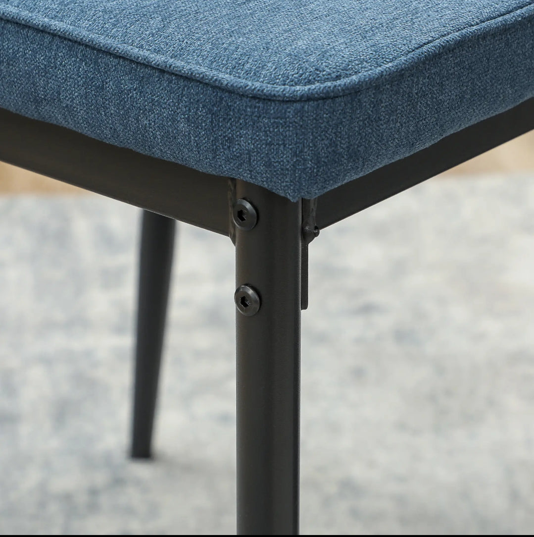 Pack 2 Sillas de Comedor Terciopelo Azul y Patas Negras | MooM Decó