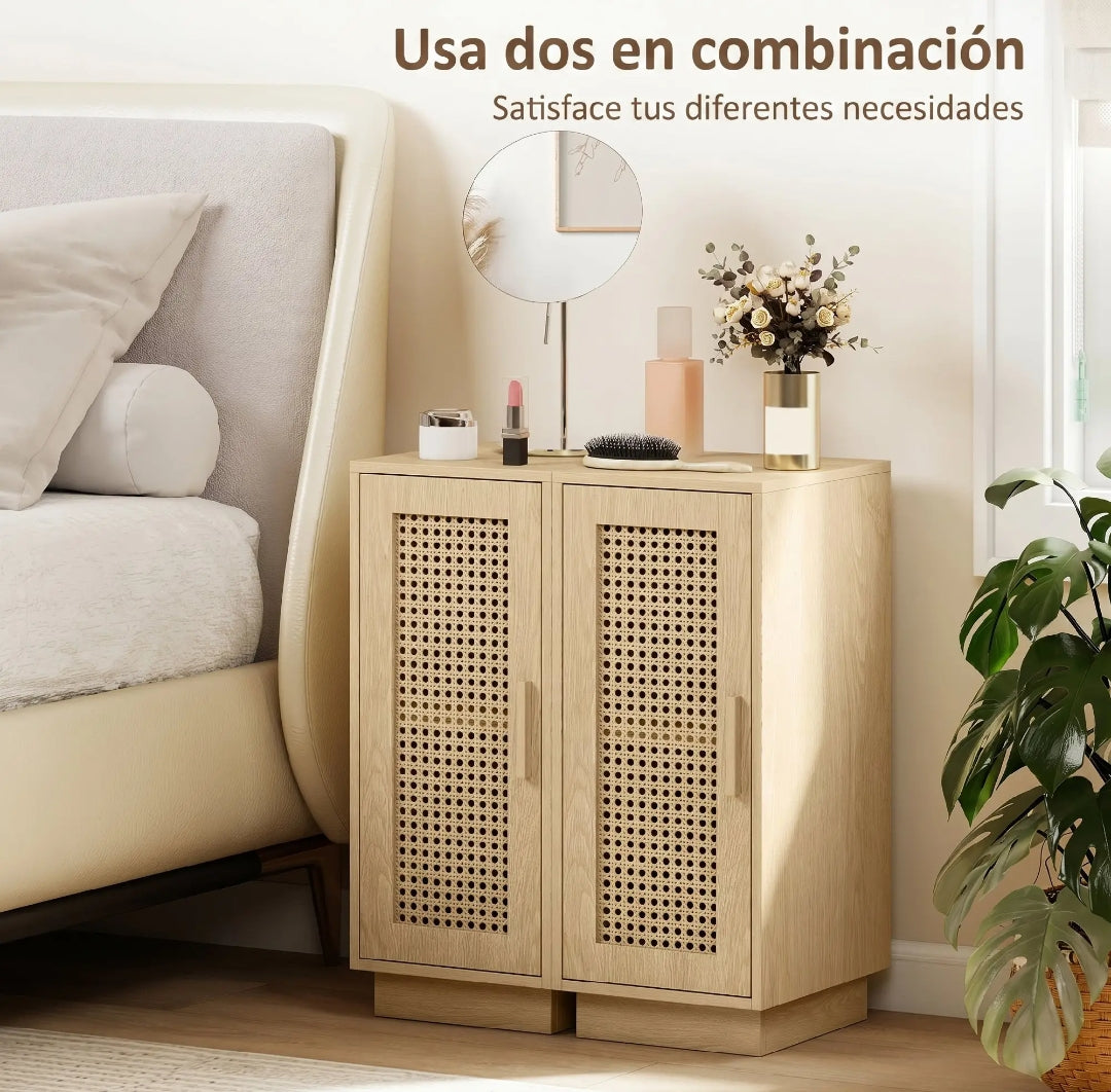 Juego de 2 Mesitas de Noche Boho con Puerta de Ratán Natural | MooM Decó