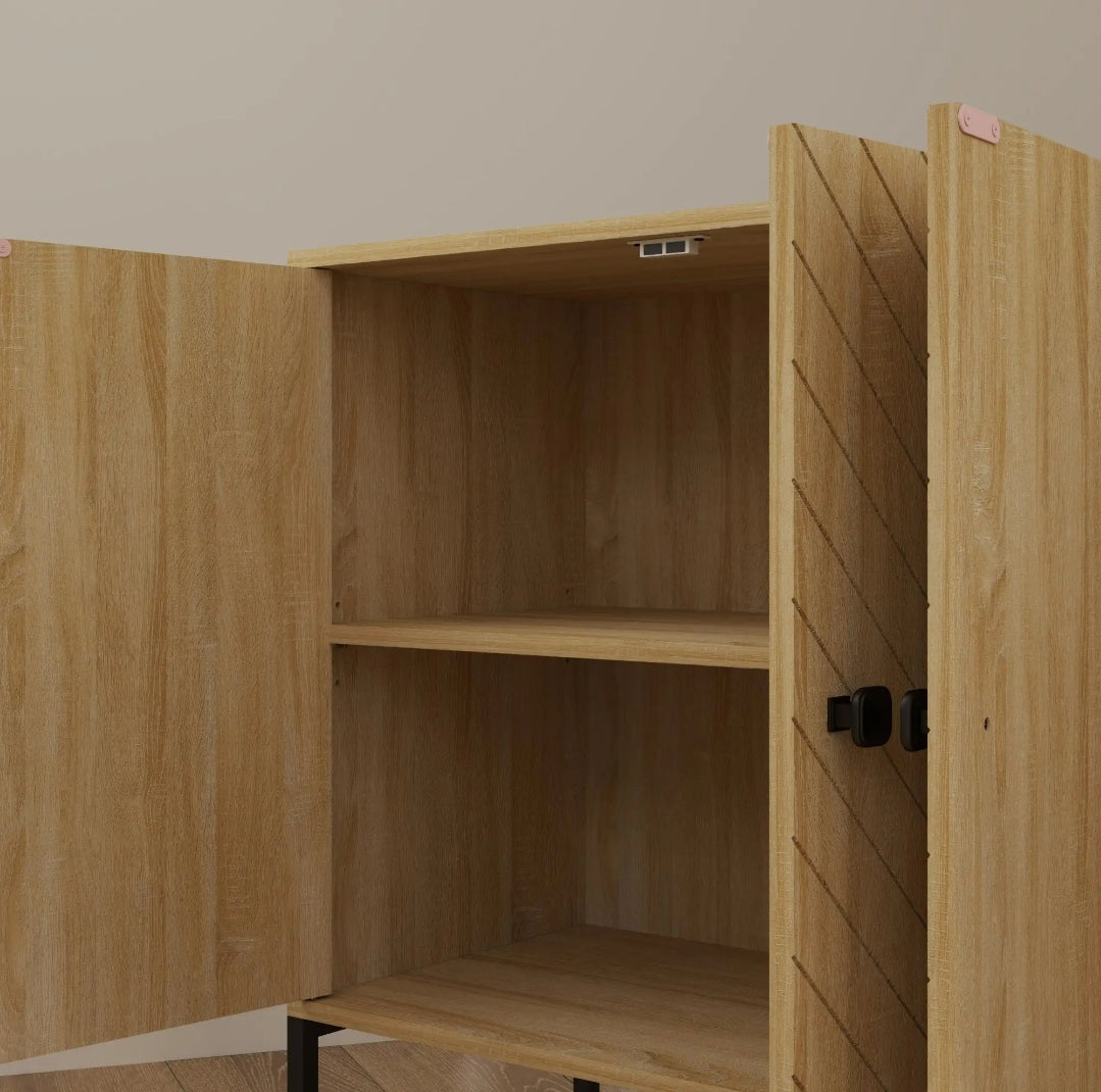 Aparador Chevron Roble con 4 Puertas | Mueble Auxiliar Salón 140,5 cm | MooM Decó