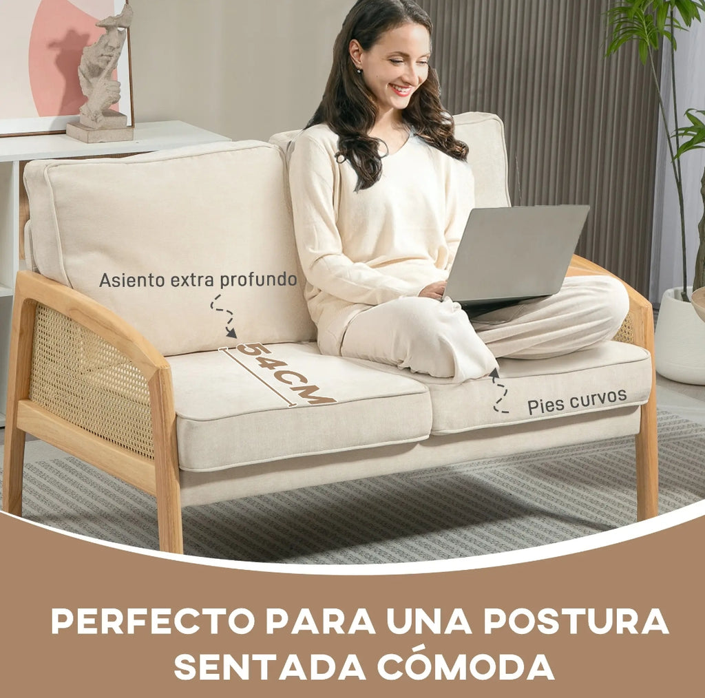 Sofá de 2 Plazas en Chenilla Beige con Reposabrazos de Ratán | MooM Decó